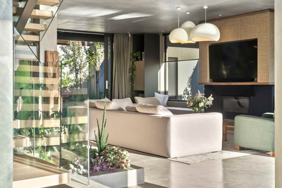 5 Bedroom Property for Sale in Camps Bay Western Cape